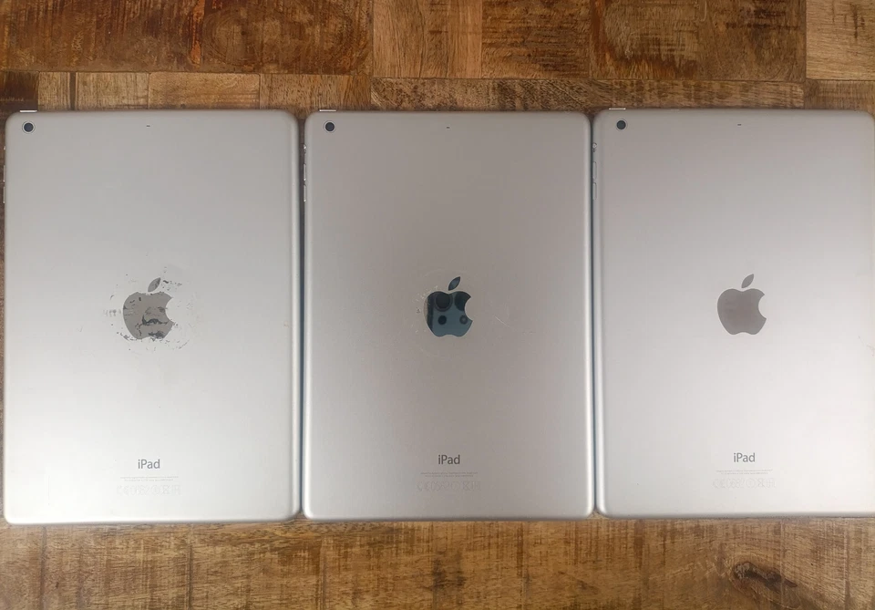 Lot of 3 Apple iPad Air (1st Generation) A1474 16 GB, Wi-Fi, 9.7 in - Space Gray - Image 2 of 4
