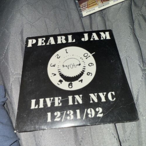 Pearl Jam Live In New York 12-31-92