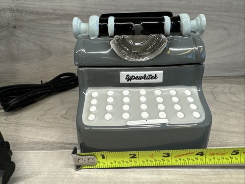 SCENTSY Wax Warmer QWERTY TYPEWRITER Office Desk 2016 Limited Ed. Retired NEW - Picture 10 of 15