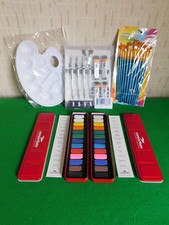 A lot of individual items to make up a painting drawing set