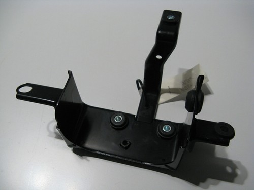 ABS-Pumpen-Halter Pumpe Hydroaggregat Suzuki GSF 1250 S Bandit, WVCH, 2007-