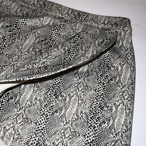 Women's Altar'd State mini skirt M snake skin print Polyester Spandex Black - Picture 11 of 11