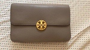 tory burch chelsea convertible