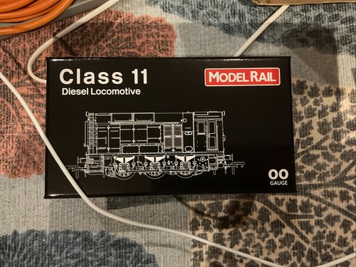 Heljan calibre OO clase 11 diésel (MR 510) BR verde cresta tardía 12105 nuevo en caja | Condition: New