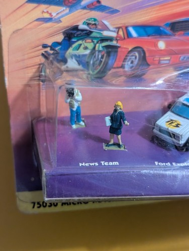 Micro Machines Newsmakers 1996 de colección #26 - Galoob - Juguetes años 90 - Furgoneta Ford Explorer - Imagen 4 de 14