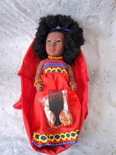 Hübsche afrikanische  Puppe mit schwarzen afro Haare Und Zubehör. Große 45 Cm