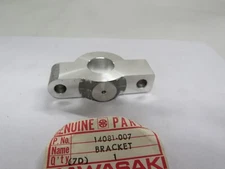 Kawasaki NOS NEW 14081-007 Balancer Bracket A KZ KZ400
