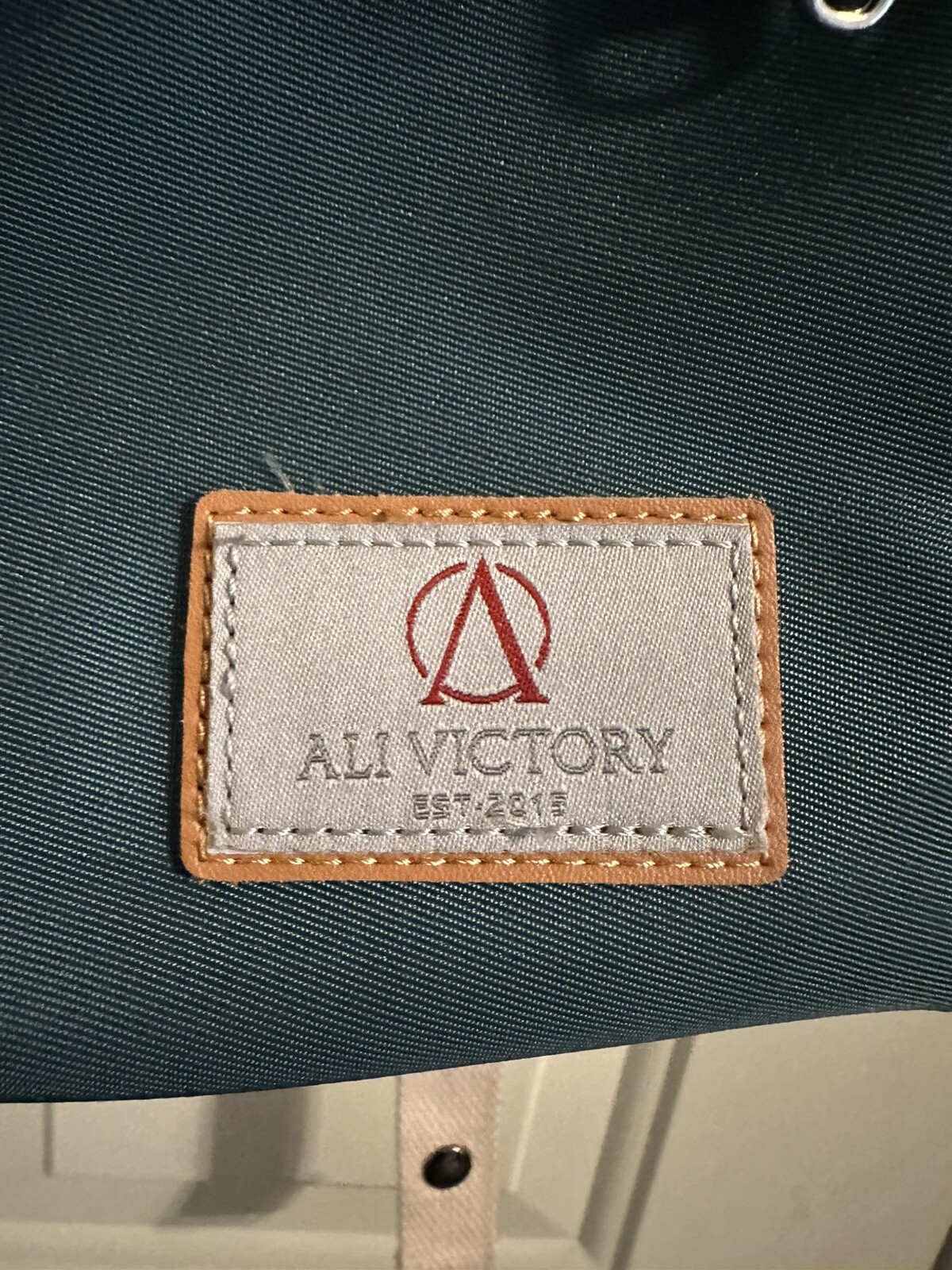 Picture 2 of 8