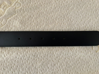 Genuine Louis Vuitton LV Black Leather belt with LV Box & pouch