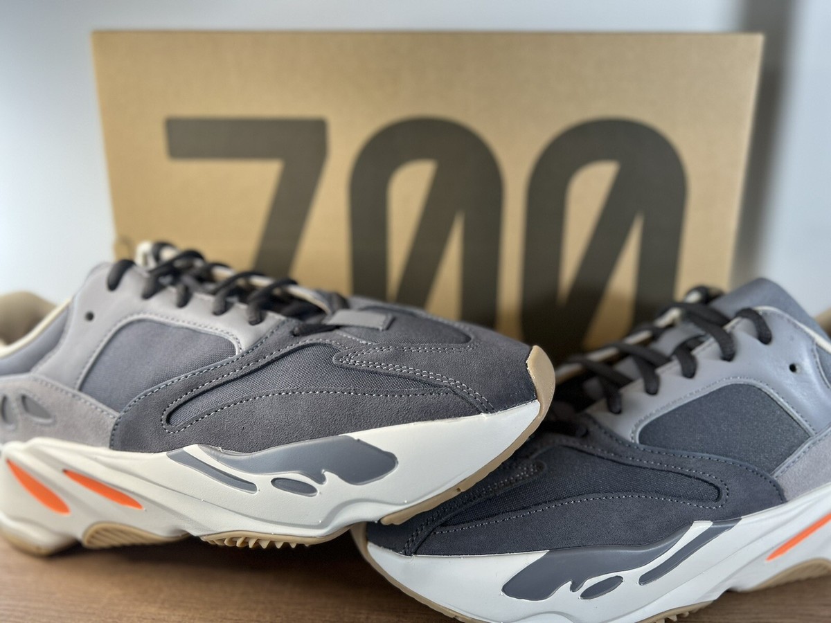 adidas Yeezy Boost 700 Magnet FV9922 Men's Size 9 Brand New adidas Yeezy Boost 700 Magnet FV9922 Men's Size 9 Brand New