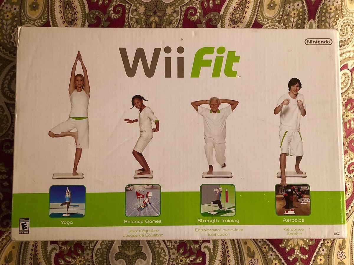 【すぐ遊べます】wii本体＋wiiFitボード＋ソフト４本＋その他 付属品完備！】Wii ☆ 本体、コントローラー、ソフト、Fitボード