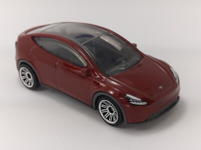 2020-2022 Tesla Model Y Collectible 1/64 Scale Diecast Diorama Model K28
