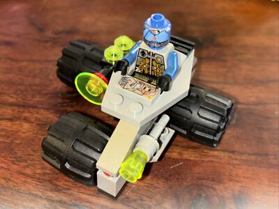 LEGO  System 6818 UFO Cyborg Scout Starship Alien Space. Opened.
