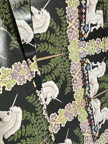 1981-82 Sunrise Publications Fine Wrapping Paper-Santa/Unicorns/Dinosaurs - Picture 8 of 9