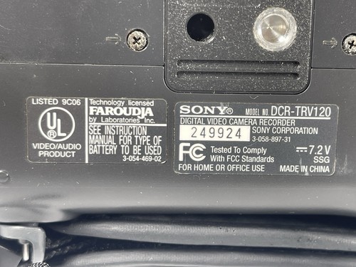 Sony DCR-TRV120 Digital8 Hi8 Video8 Camcorder VCR Video - Picture 12 of 14