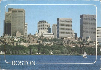 Vintage 1985 Boston MA Skyline Charles River Segelboote Postkarte verschickt