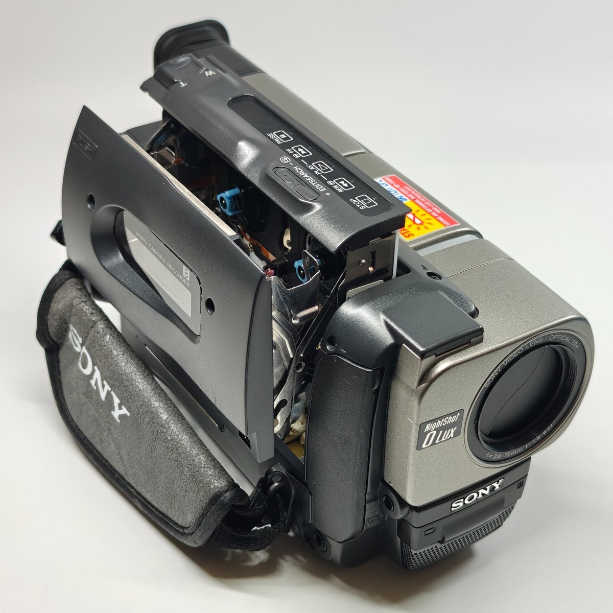Sony Handycam CCD-TRV48E Video8 XR Camcorder 20x Zoom NightShot +
