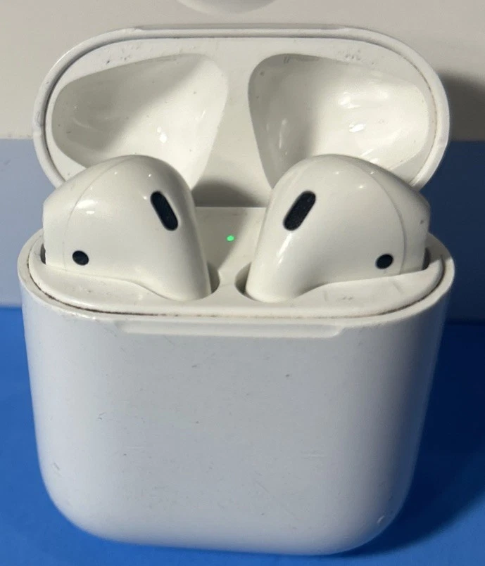 Apple AirPods 1st Generation Earbud (In Ear) Cell Phone Headsets