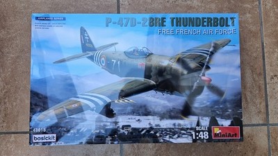 Miniart 1:48 P-47 D-28RE Thunderbolt Free French Air Force Basickit (48015) Neu