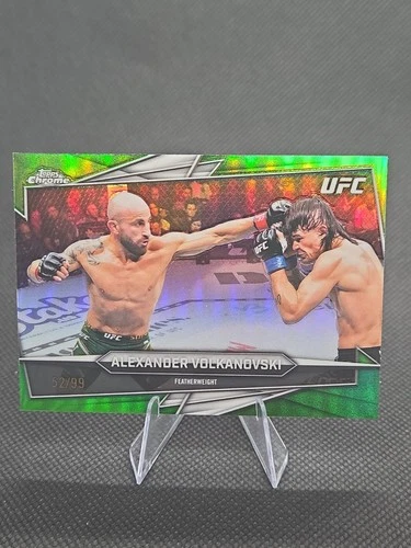 2026 Topps Chrome UFC Alexander Volkanovski Green Refractor #/99