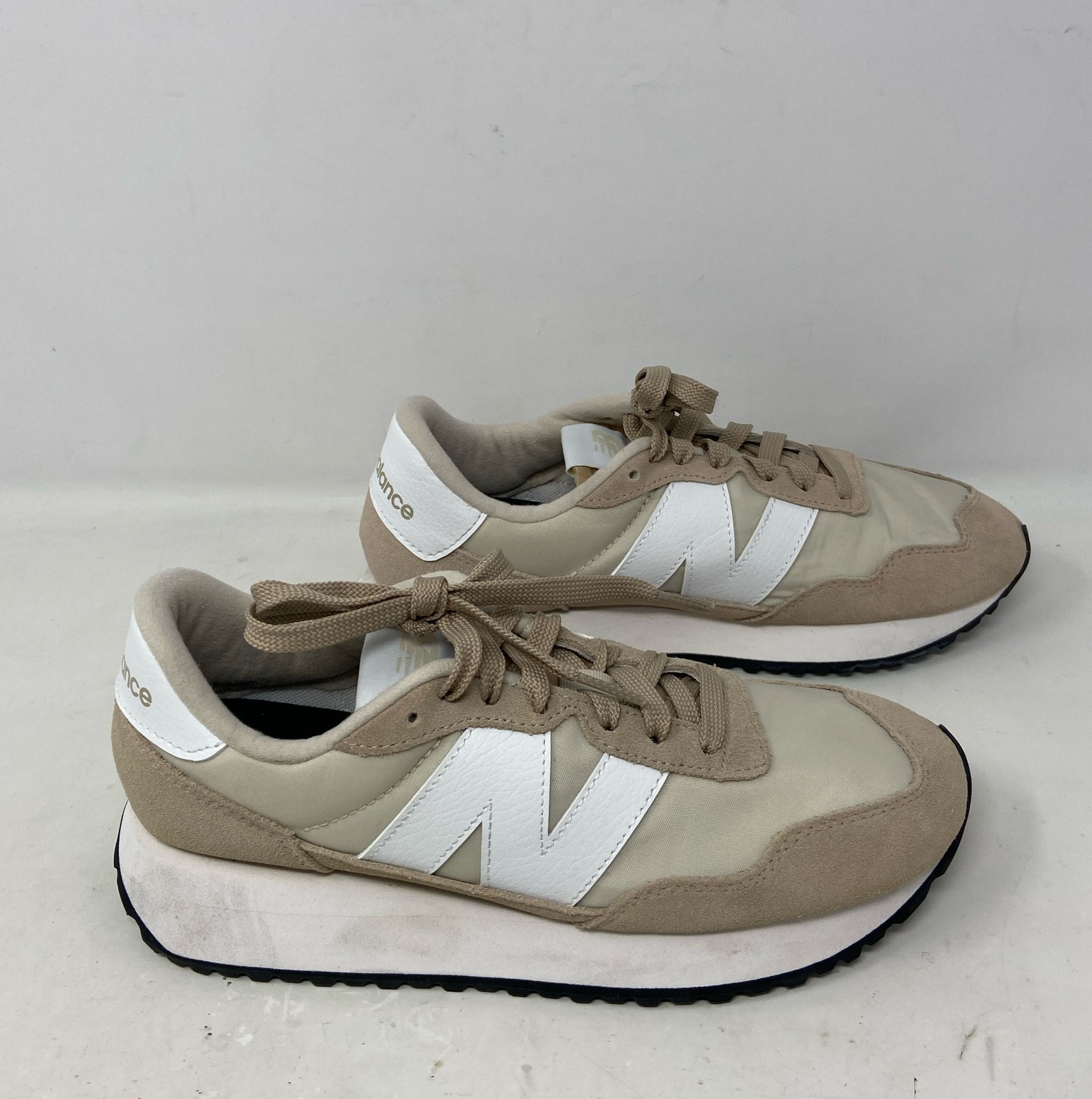 New Balance 237 Women’s Sneakers Beige/White WS237YB - Size 8.5 B
