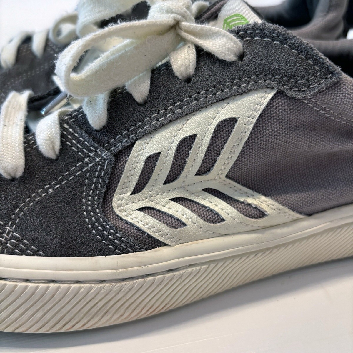 Cariuma EUC Catiba Pro Low Skate Sneakers Shoes Gray US Size Men 7.5 Women 9‎ Cariuma EUC Catiba Pro Low Skate Sneakers Shoes Gray US Size  main image 2