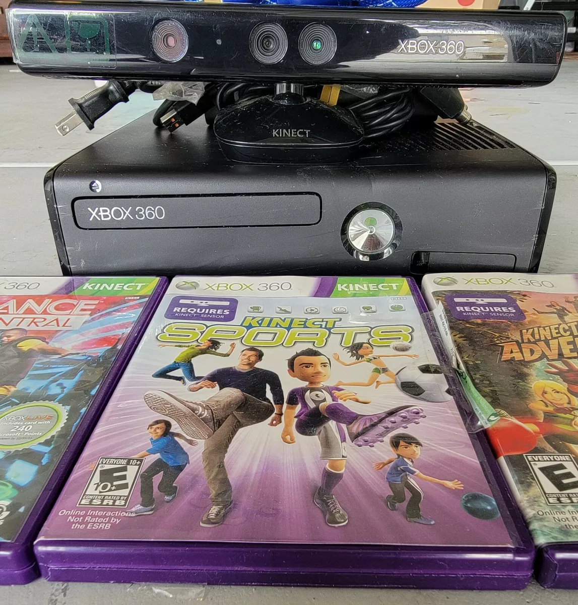  Kinect Sensor with Kinect Adventures! : Video Games