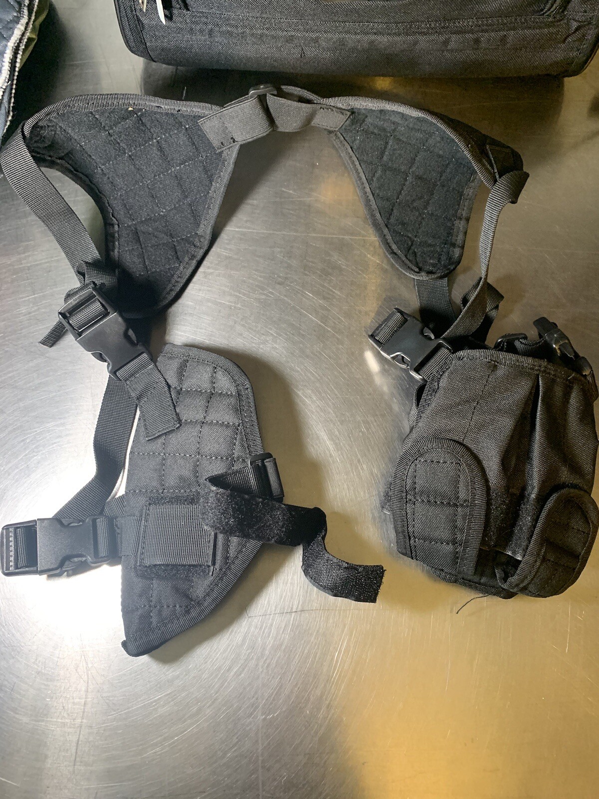 Lot Of Tactical Gear Ciao Duffle Bag Over The Shoulder Concealed Carry