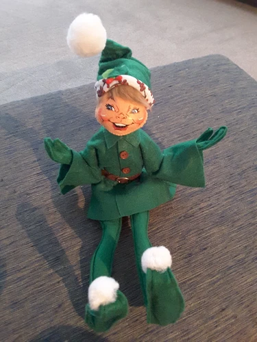 Annalee Doll 14" GREEN WINTERBERRY ELF Blue Eyes & Big Smile  2017 Bendable