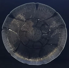 Arcoroc FLEUR Pressed Glass Clear Raised Petal Leaves 13" TORTE PLATE
