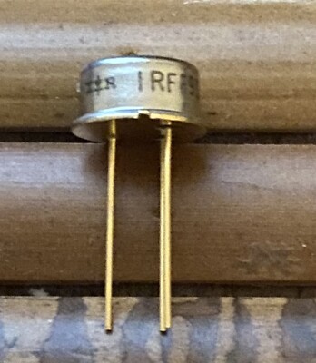IR IRFF9130 Hex Fet Transistor TO-39
