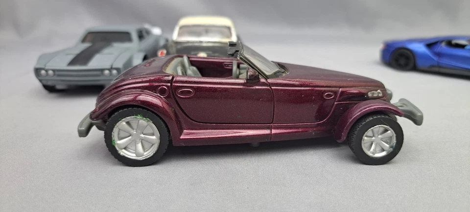 Mattel Fast And Furious Stunt Stars F8 Ice Charger and other 3 ramdon cars. - Image 4 of 4