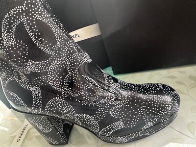 New 23K Chanel CC Black White Camellia Platform Short Boots