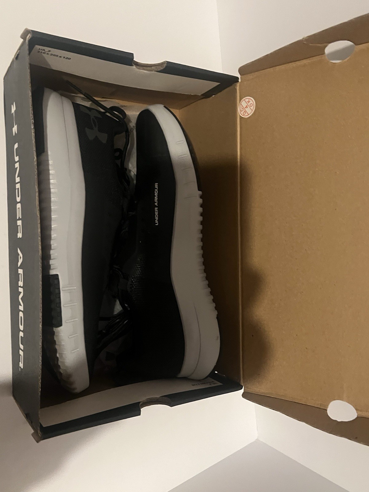 Under Armour UA TR96 Black Athletic Shoes  - Men's US 8.5 - New In Box - READ thumbnail 22