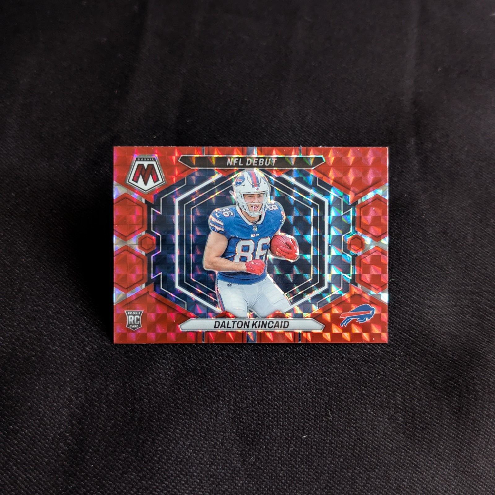 2023 Panini Mosaic - Nfl Debut Dalton Kincaid #ND-20 Camo Red Mosaic Prizm (RC)