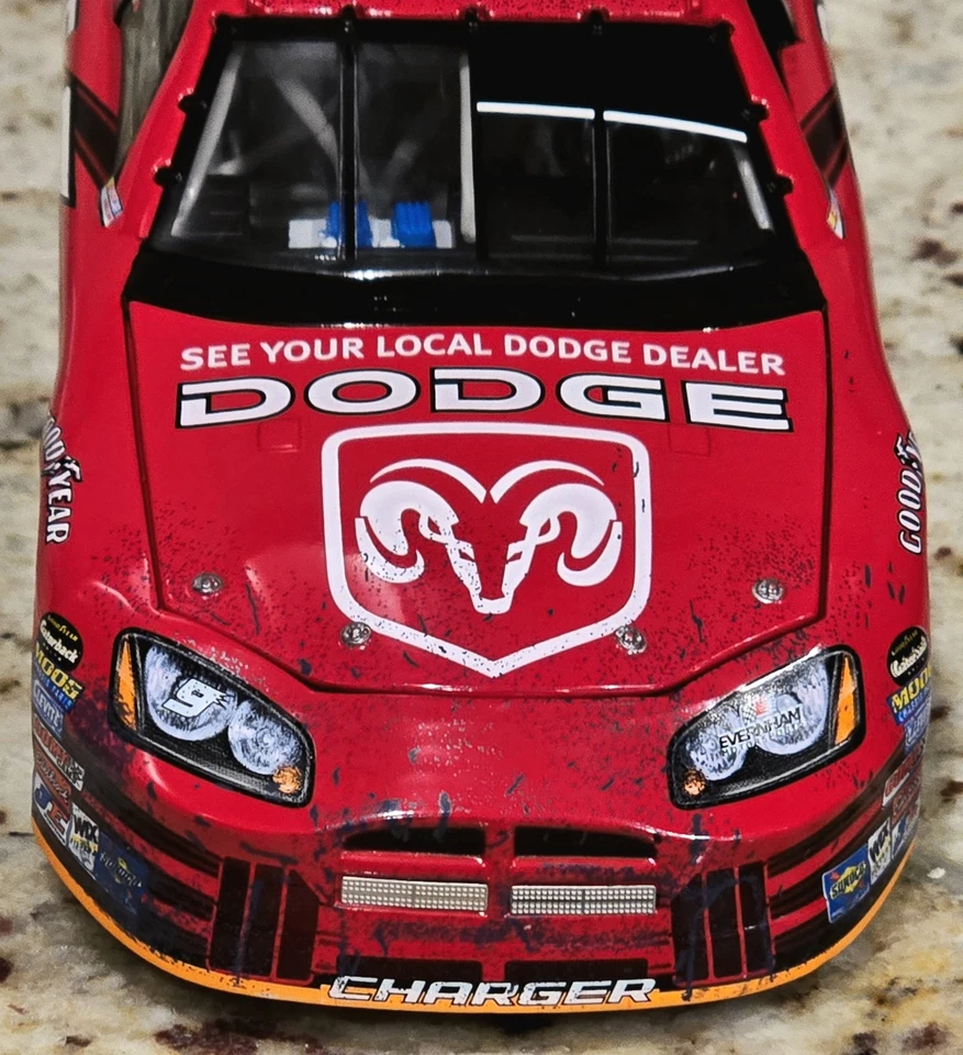 2005 #9 Kasey Kahne Dodge Dealer's Charger Richmond Race Win 1:24 Diecast Action - Image 3 of 4