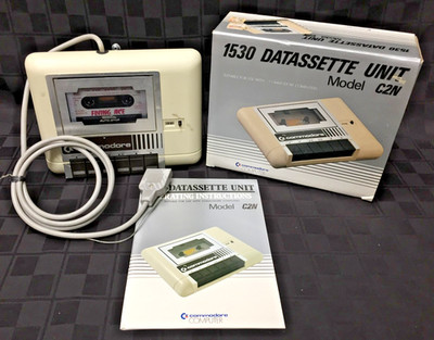 COMMODORE 1530 Datassette Unit MODEL C2N Cassette COMPLETE Manual CIB Flying Ace