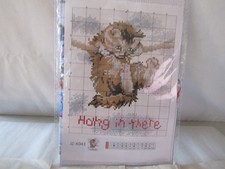 Hang in Their Kitty Cross Stitch Kit  JZ-K043