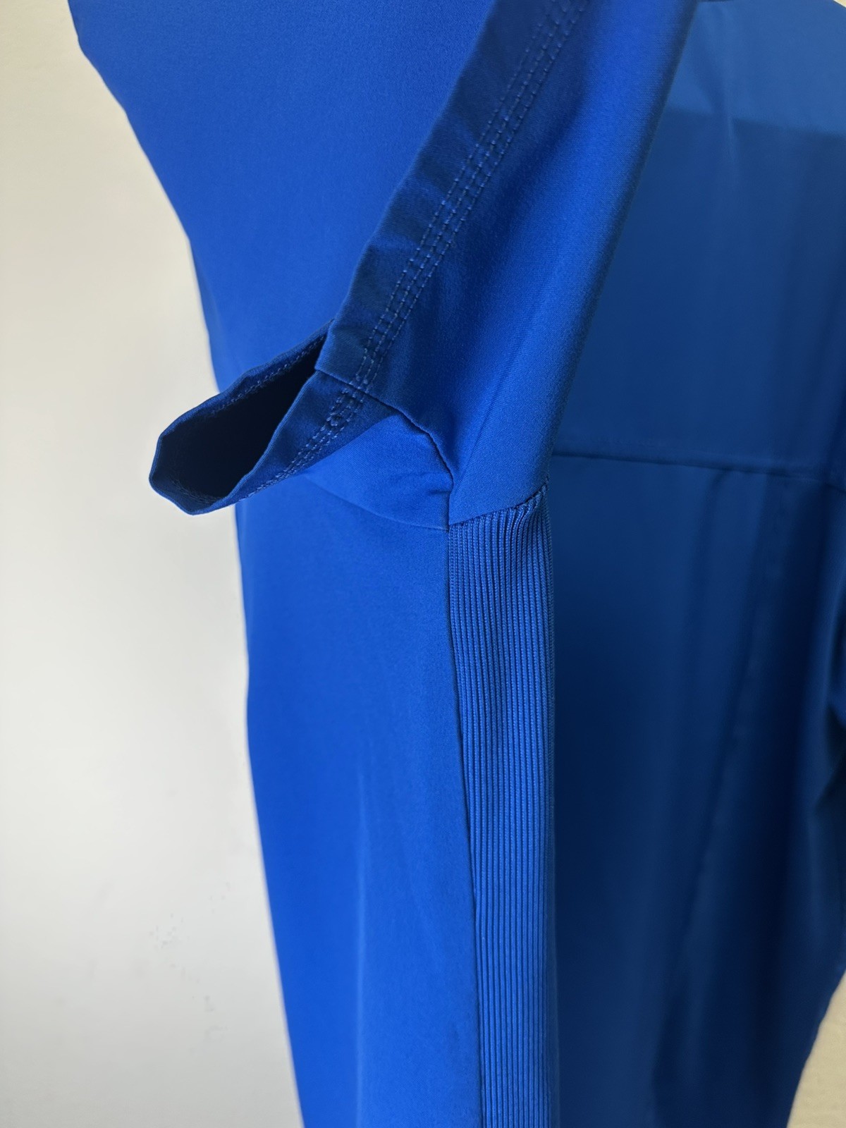 как выглядит Medical City Registered Nurse Cherokee Infinity Scrub Top Royal Blue Size XL Men фото