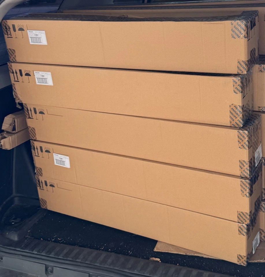 Philips 576173 - Double Ended Tube Light, 10w, G5 Lamp Base LED 1300 Lumens 24pk - Image 3 of 3