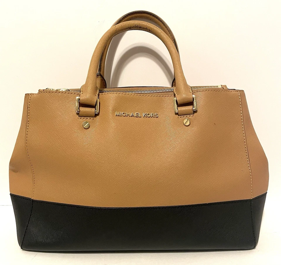 Cartera mediana Michael Kors Sutton bloques de color bronceado/negro Foto 2 de 4