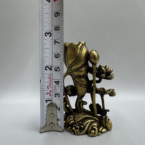 Statua inserto dolce fiore di loto pesce carpa animale ottone cinese collezione 67 mm - Foto 7 di 9