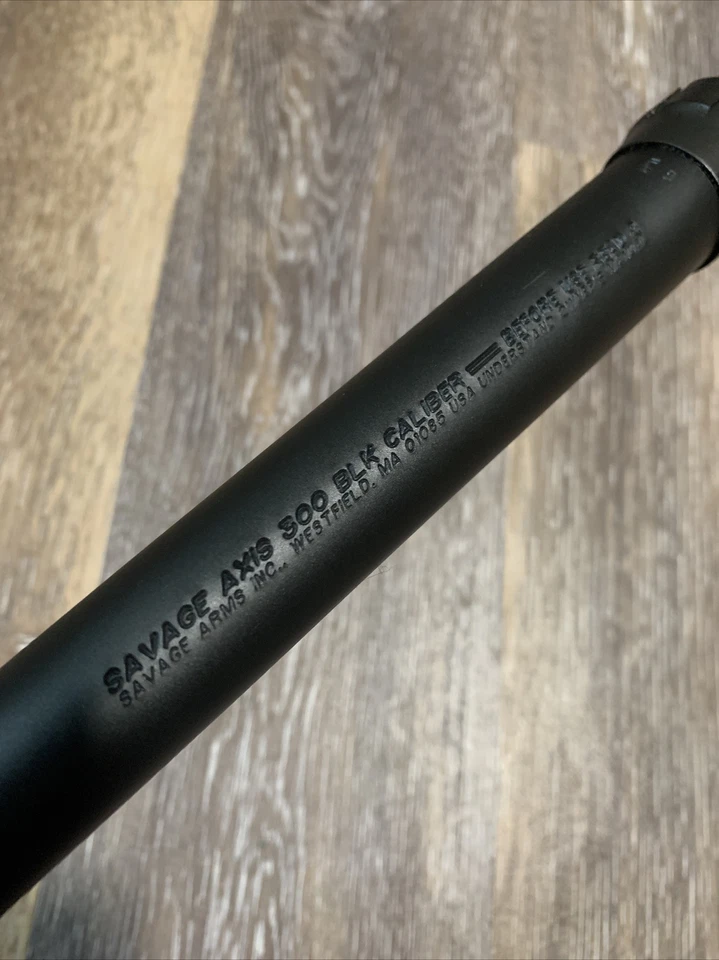 Rifle de acción Savage Axis 300 Blackout Bolt cañón 110 Foto 3 de 4