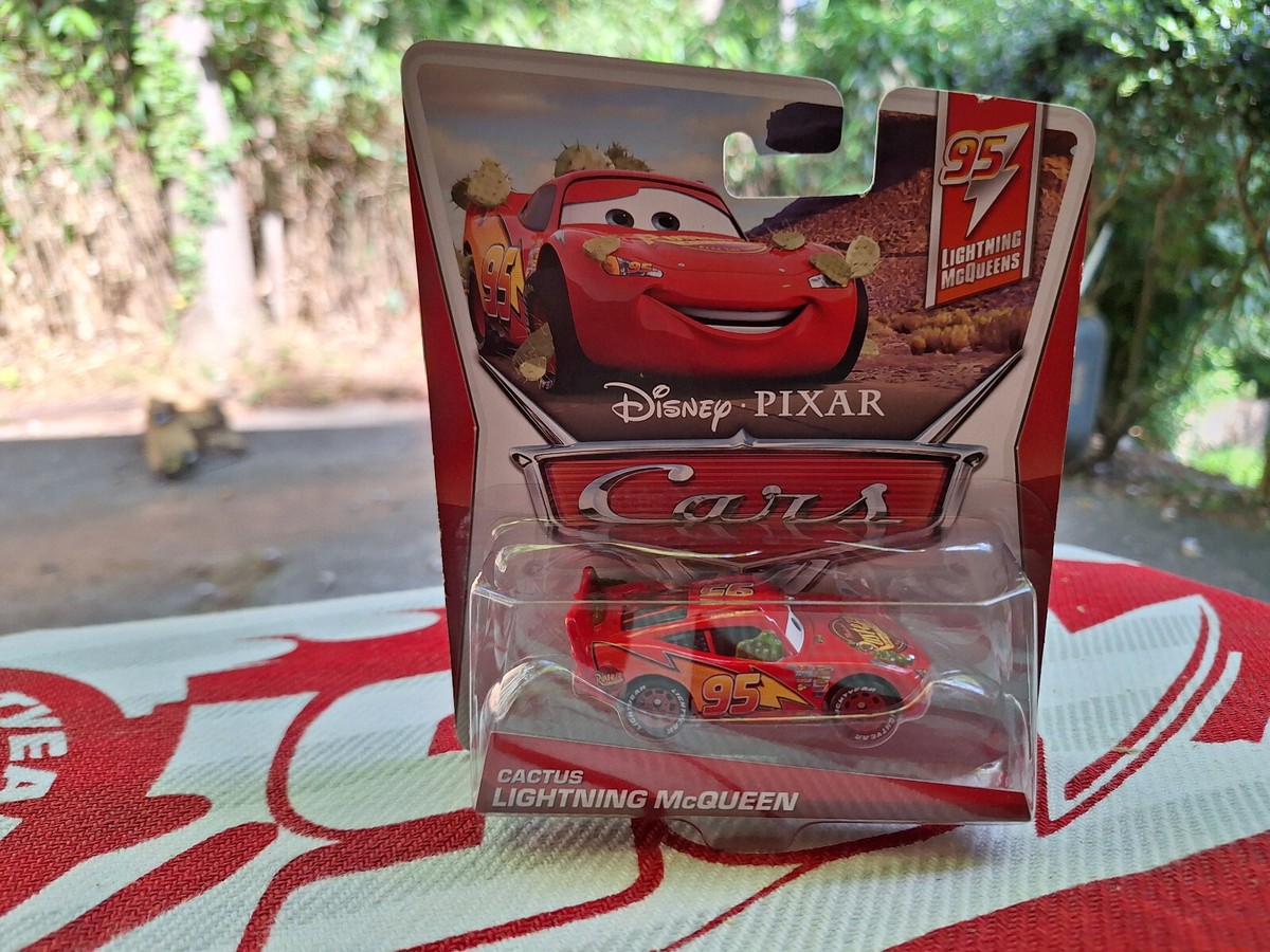 ミニカー Exclusive 95 Lightning McQueen DISNEY PIXAR Cars Diecast Red #95 Lightning McQueen Mattel