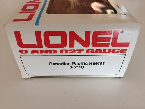 Lionel # 5710 Canadian Pacific Railway Reefer - 1982 - Picture 2 of 3