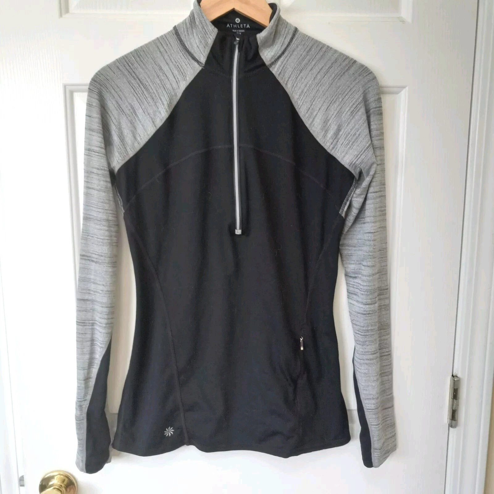 athleta long sleeve pullover polyester spandex shirt