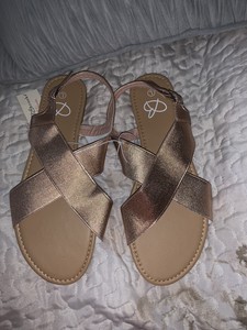bobbie brooks sandals
