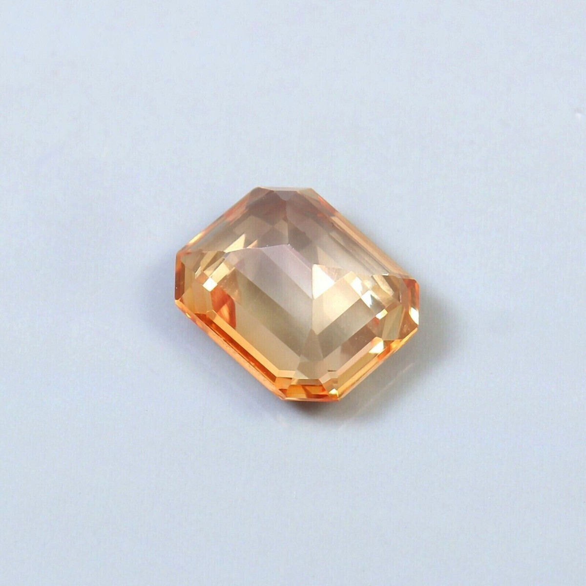 PIERRE PRÉCIEUSE NATURELLE SAPHIR PADPARADSCHA DE CEYLAN - FORME TRILLION - 13x13x7 MM - ŒIL PROPRE - NON TRAITÉE - CERTIFIÉE - RARE