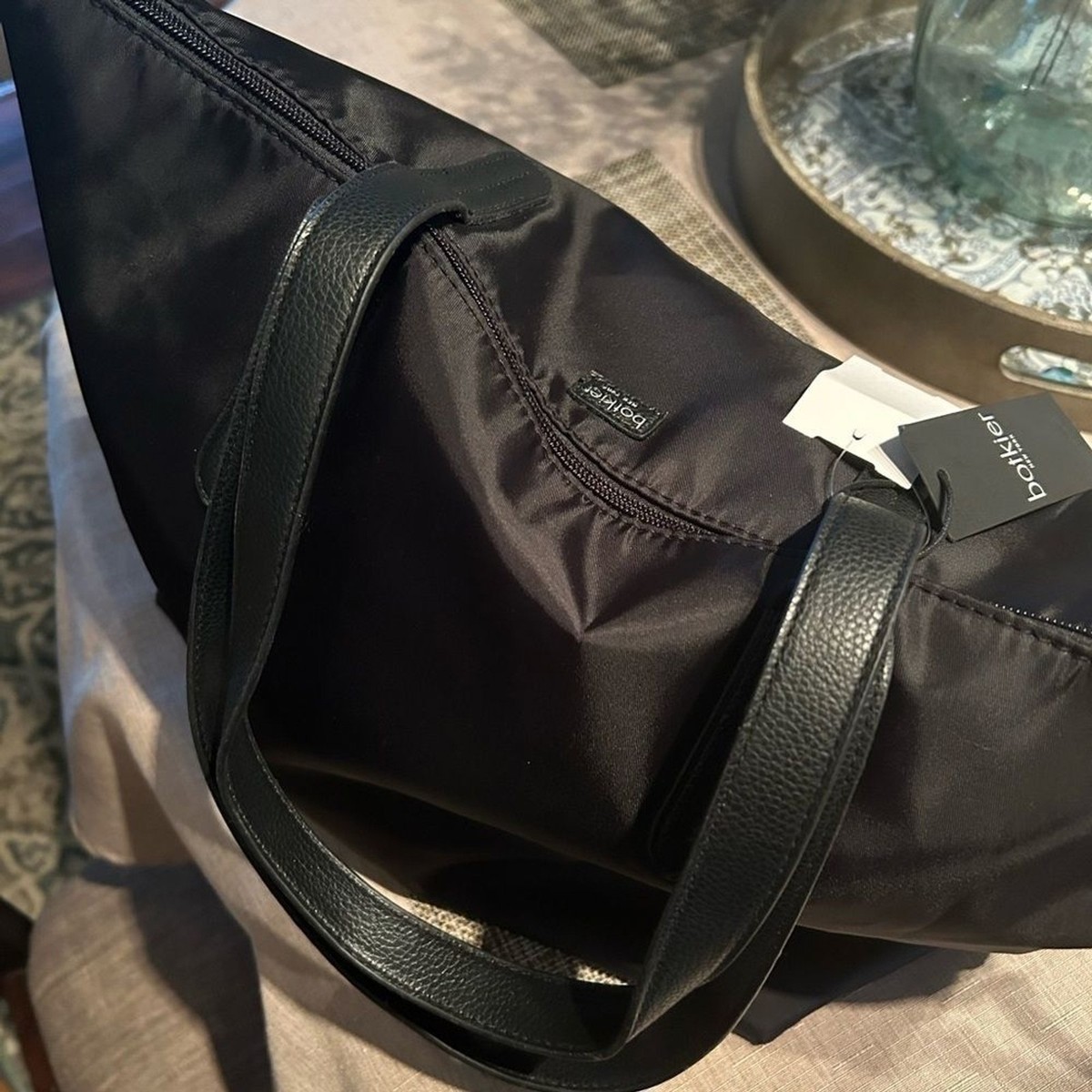 Botkier Black Nylon & Leather Large Tote NWT BOTKIER NEW YORK Large Black Nylon / | Mercari main image 2