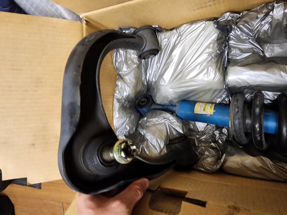 Оригинальные верхние рычаги управления 2017 Toyota Tacoma TRD Sport 4x4 - Изображение 4 из 4